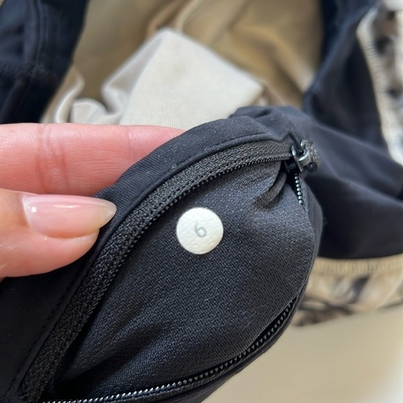 Lululemon Run Times Short *4-way stretch - Picture 6 of 7